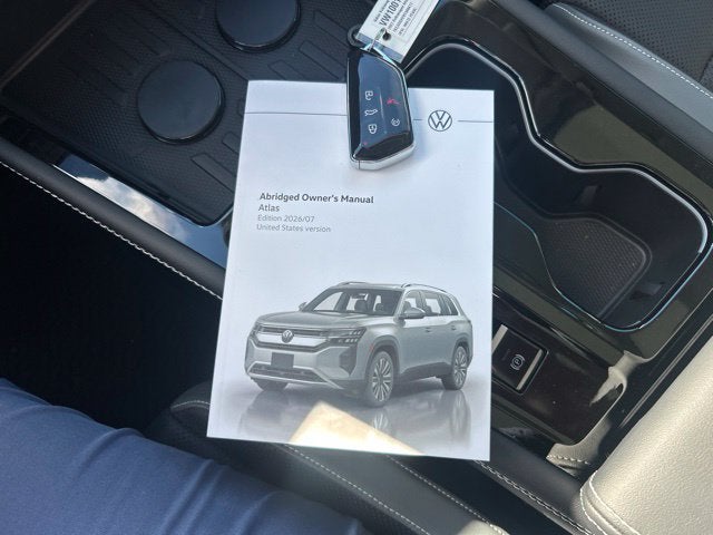 2027 Volkswagen Atlas SE w/Technology