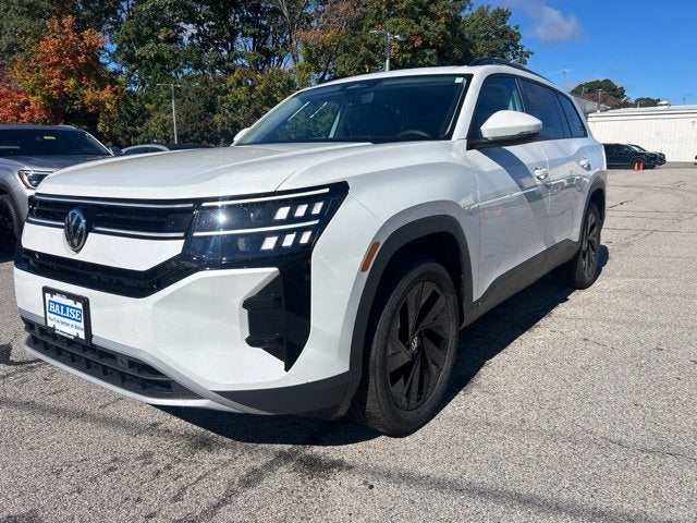 2027 Volkswagen Atlas SE w/Technology