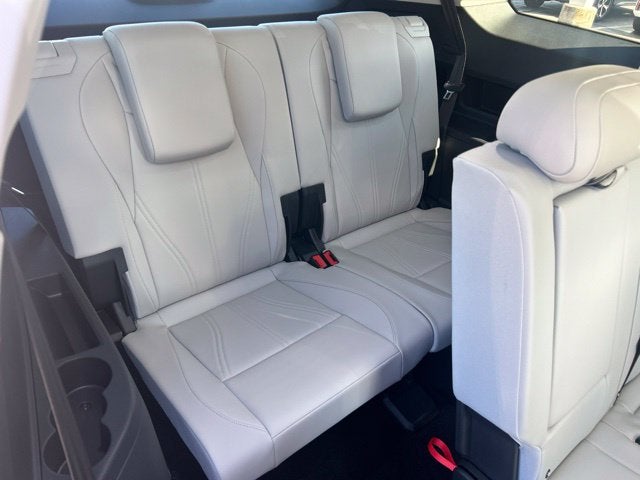 2027 Volkswagen Atlas SE w/Technology