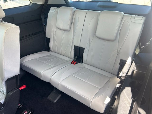 2027 Volkswagen Atlas SE w/Technology