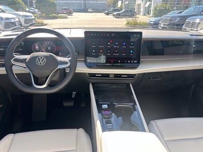 2027 Volkswagen Atlas SE w/Technology