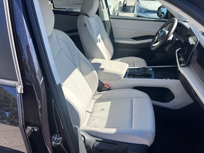 2027 Volkswagen Atlas SE w/Technology
