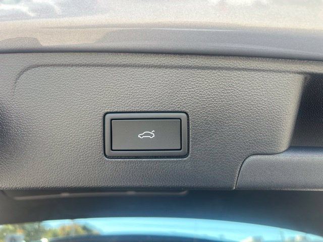 2026 Volkswagen Atlas Cross Sport SE w/Technology