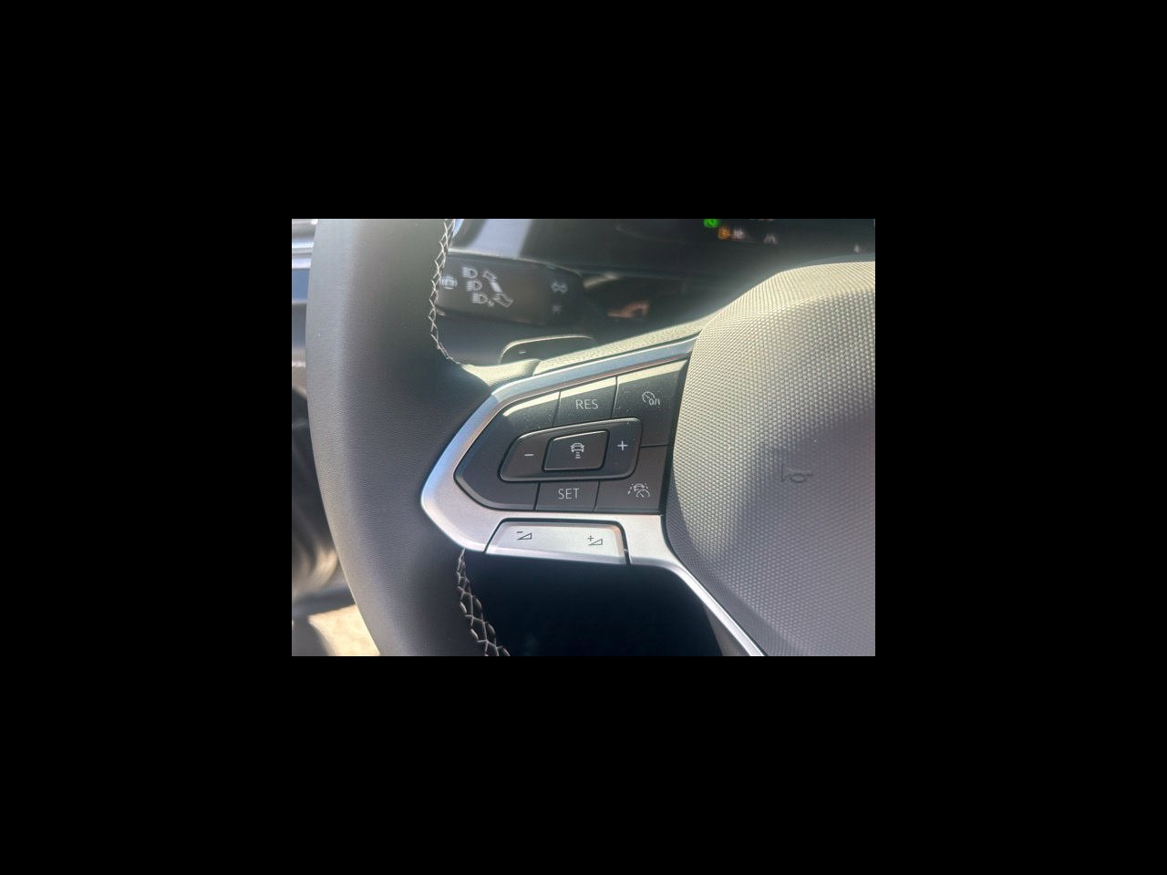 2026 Volkswagen Atlas Cross Sport SE w/Technology