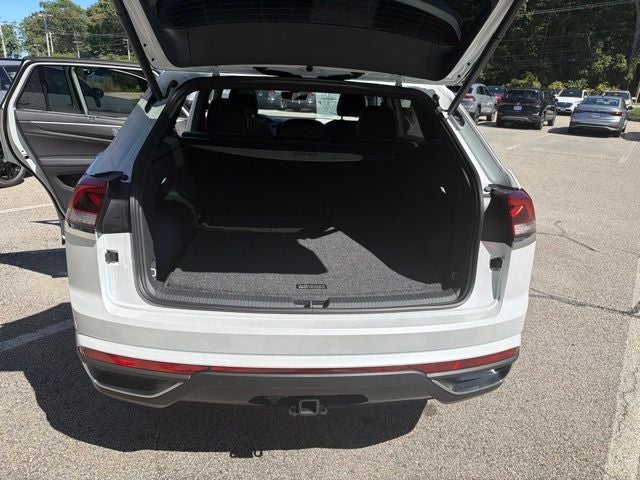 2026 Volkswagen Atlas Cross Sport SE w/Technology