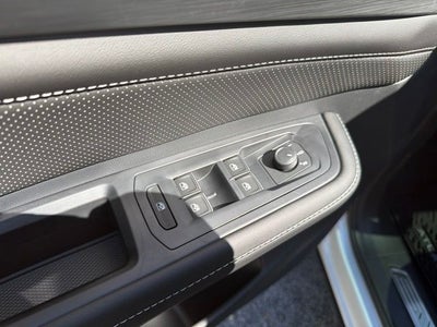 2026 Volkswagen Atlas Cross Sport SE w/Technology