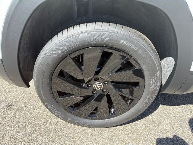 2026 Volkswagen Atlas Cross Sport SE w/Technology