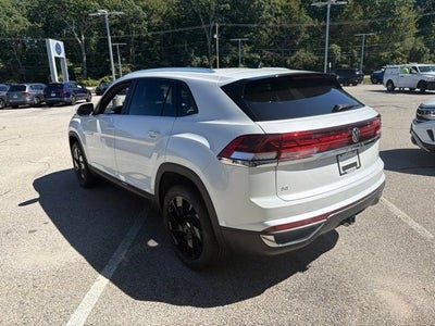 2026 Volkswagen Atlas Cross Sport SE w/Technology