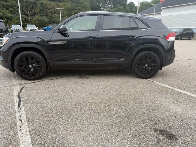 2024 Volkswagen Atlas Cross Sport 2.0T SE w/Technology