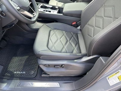 2026 Volkswagen Atlas 2.0T SE w/ Technology