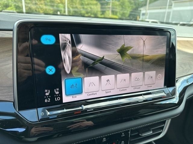 2026 Volkswagen Atlas 2.0T SE w/ Technology