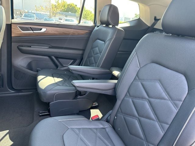 2026 Volkswagen Atlas 2.0T SE w/ Technology