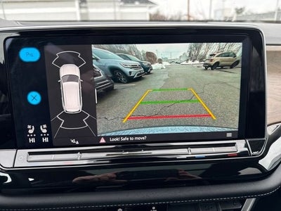 2025 Volkswagen Atlas 2.0T SE w/Technology