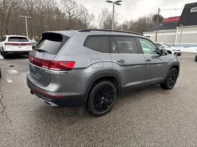 2025 Volkswagen Atlas 2.0T SE w/Technology