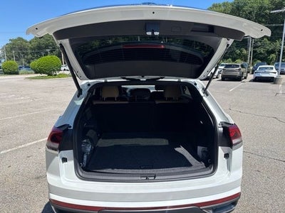 2026 Volkswagen Atlas Cross Sport 2.0T SE