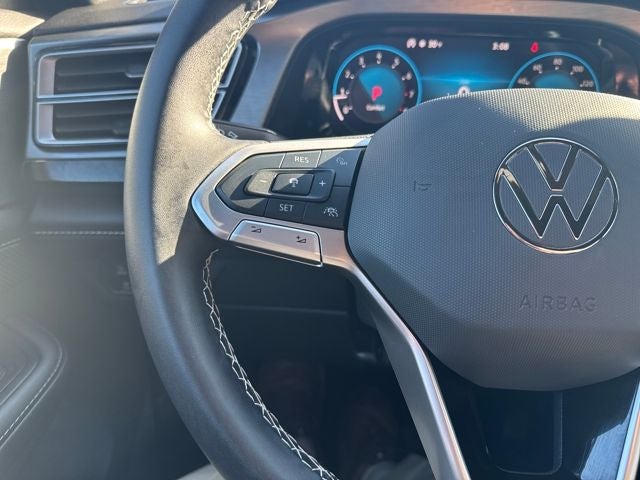 2025 Volkswagen Atlas Cross Sport 2.0T SE