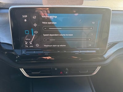 2025 Volkswagen Atlas Cross Sport 2.0T SE