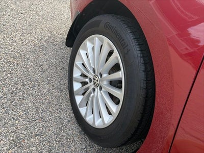 2016 Volkswagen Passat 1.8T SE