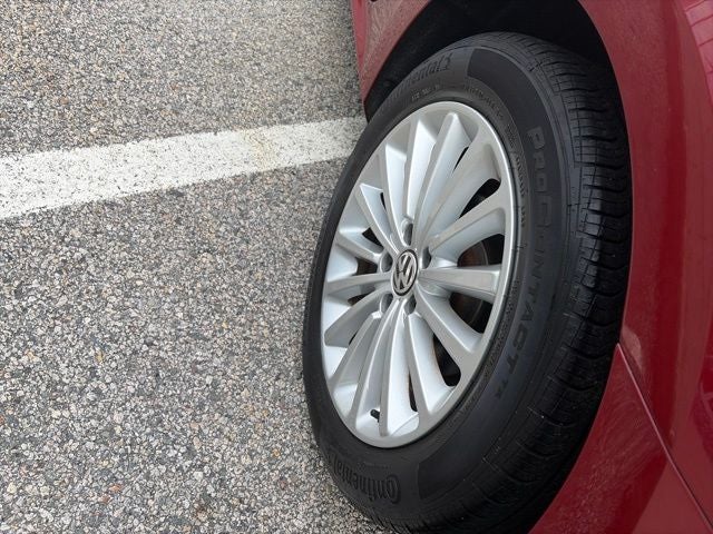 2016 Volkswagen Passat 1.8T SE