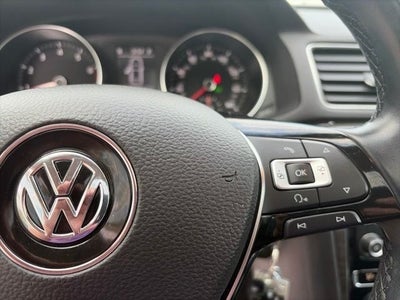 2016 Volkswagen Passat 1.8T SE