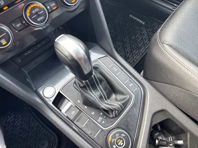 2021 Volkswagen Tiguan 2.0T SE R-Line Black