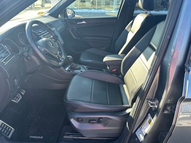 2021 Volkswagen Tiguan 2.0T SE R-Line Black