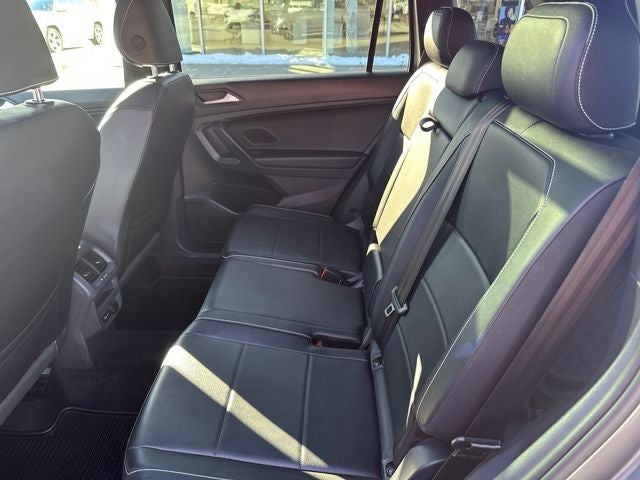 2021 Volkswagen Tiguan 2.0T SE R-Line Black