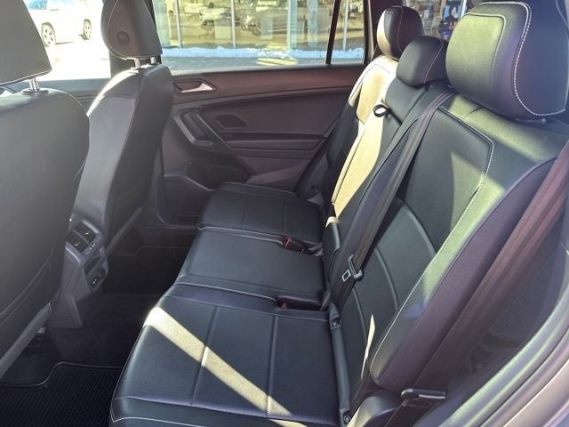 2021 Volkswagen Tiguan 2.0T SE R-Line Black