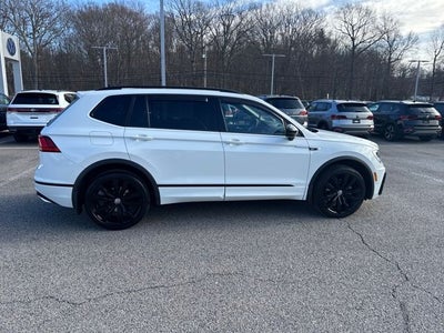 2021 Volkswagen Tiguan 2.0T SE R-Line Black