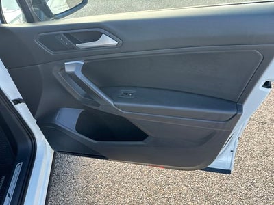 2021 Volkswagen Tiguan 2.0T SE R-Line Black