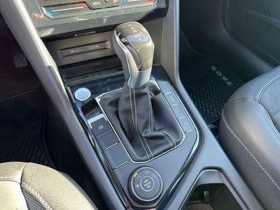 2026 Volkswagen Taos 1.5T SE Black