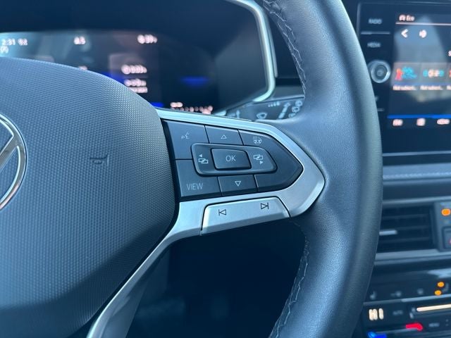 2025 Volkswagen Taos 1.5T SE Black