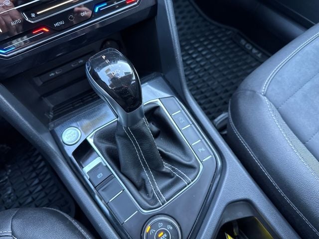 2025 Volkswagen Taos 1.5T SE Black