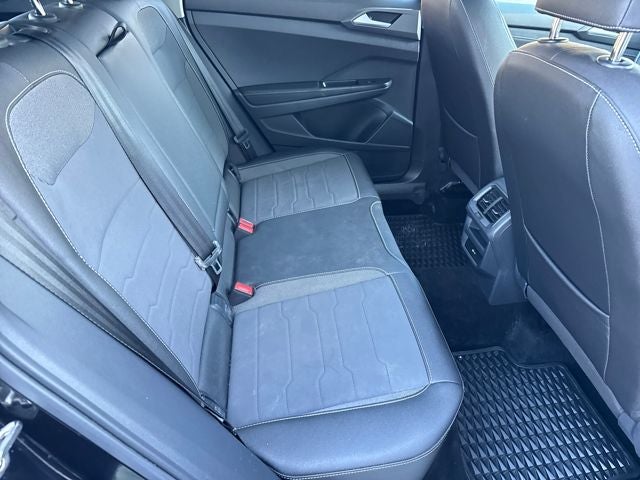 2025 Volkswagen Taos 1.5T SE Black