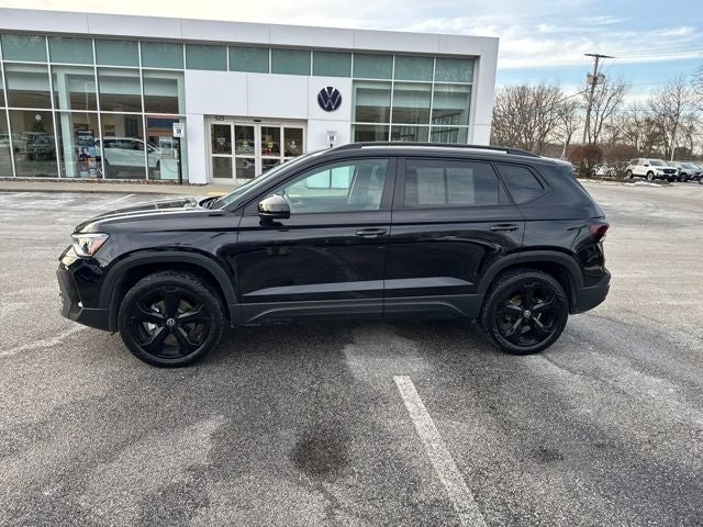 2025 Volkswagen Taos 1.5T SE Black