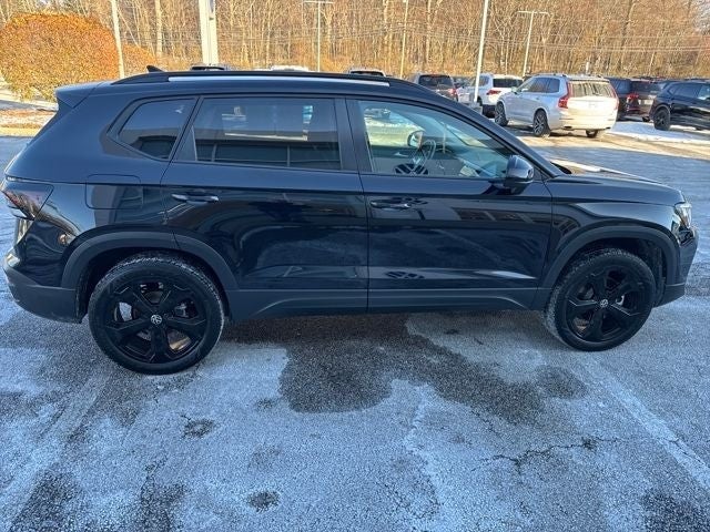 2025 Volkswagen Taos 1.5T SE Black