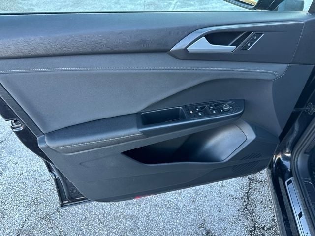 2025 Volkswagen Taos 1.5T SE Black