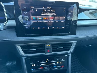 2025 Volkswagen Taos 1.5T SE Black