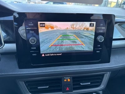 2025 Volkswagen Taos 1.5T SE Black