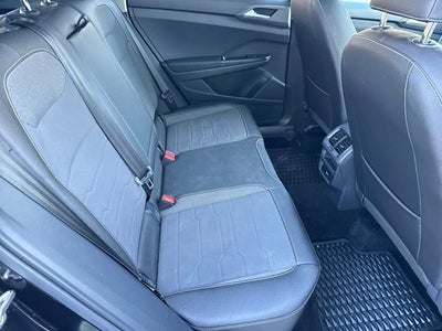 2025 Volkswagen Taos 1.5T SE Black