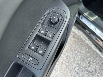 2026 Volkswagen Taos 1.5T SE Black