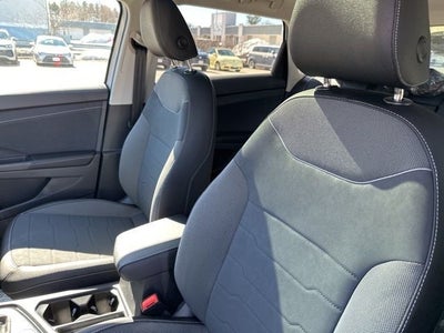 2026 Volkswagen Taos 1.5T SE Black