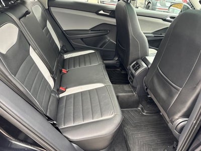 2023 Volkswagen Taos 1.5T SEL