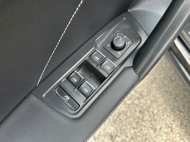 2023 Volkswagen Tiguan 2.0T SEL R-Line