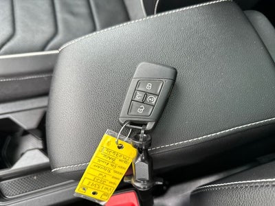 2023 Volkswagen Tiguan 2.0T SEL R-Line