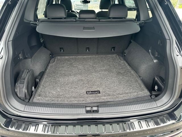 2023 Volkswagen Tiguan 2.0T SEL R-Line