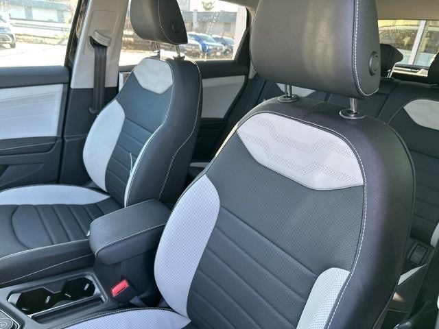 2026 Volkswagen Taos 1.5T SEL