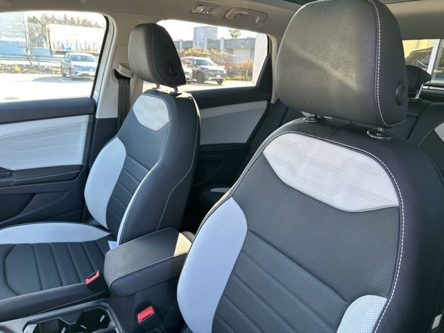 2026 Volkswagen Taos 1.5T SEL