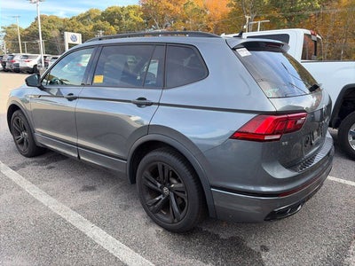 2024 Volkswagen Tiguan 2.0T SE R-Line Black