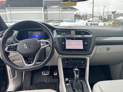 2022 Volkswagen Tiguan 2.0T SE R-Line Black